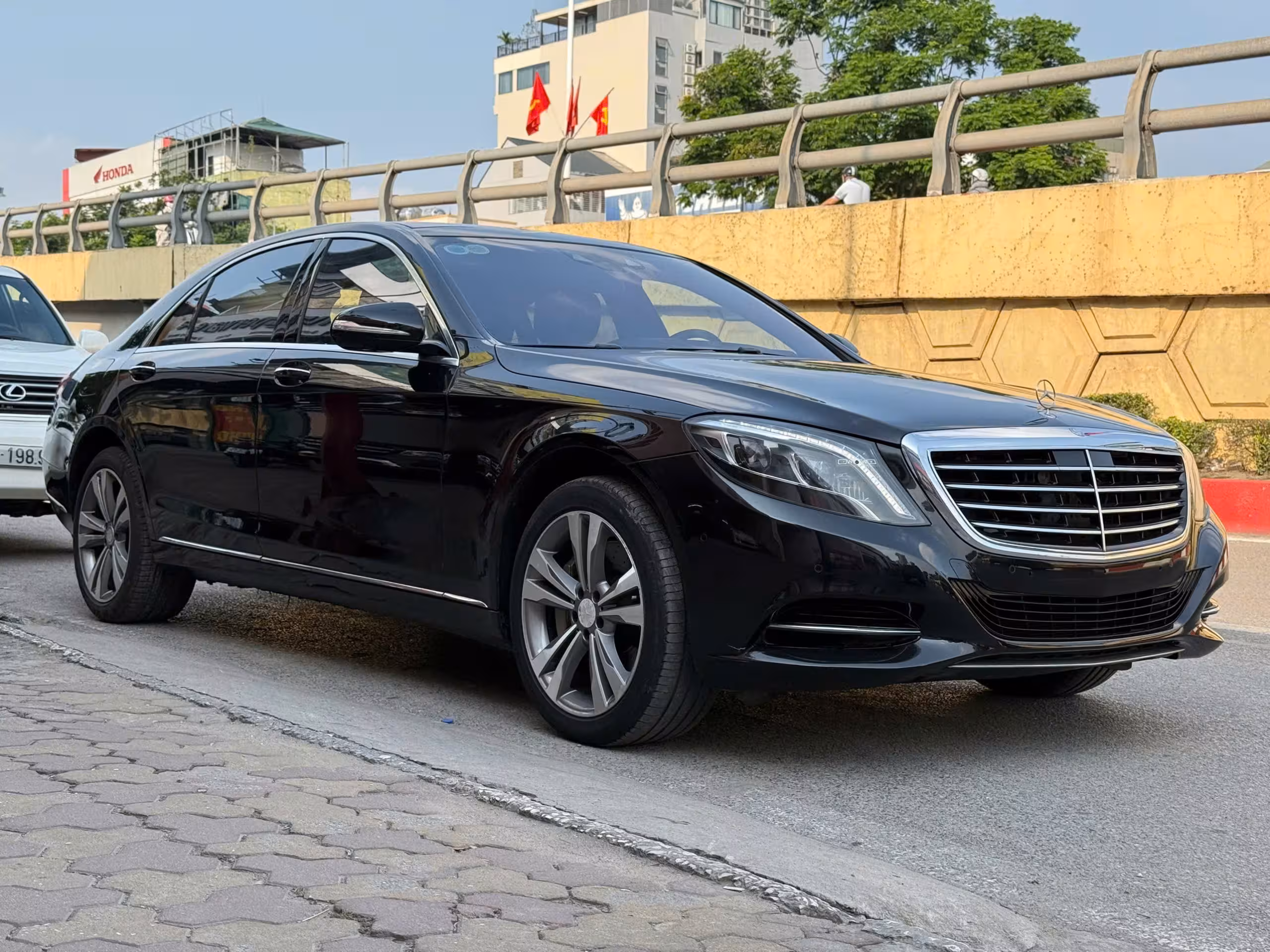 Mercedes Benz S-Class S500 2016